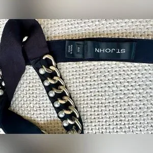 St. John | Accessories | Like New St John Pearls Gold Chain  display picture 1